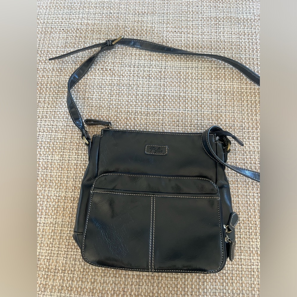 🎉 3 for 10 item: Relic adjustable strap purse
